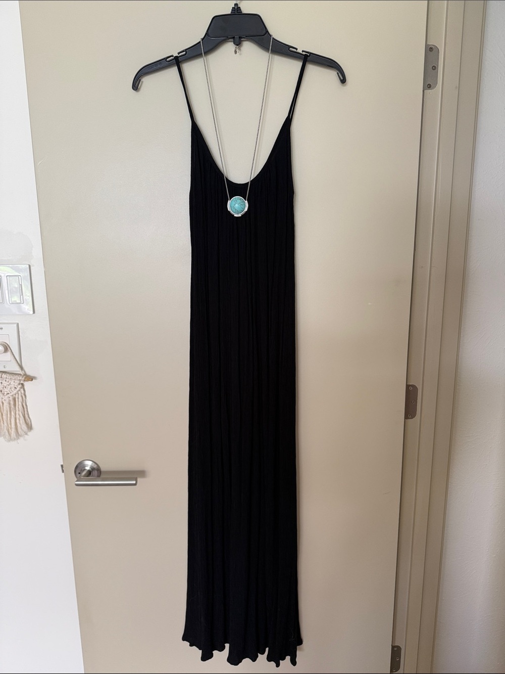 H&M Black Spaghetti-Strap Crinkle Pleated Maxi Dress size 6-8 M
